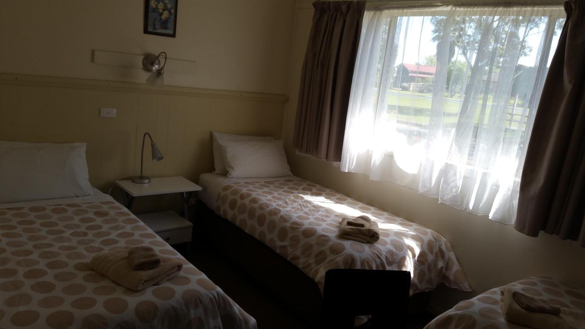 Kaniva Midway Motel Zimmer foto